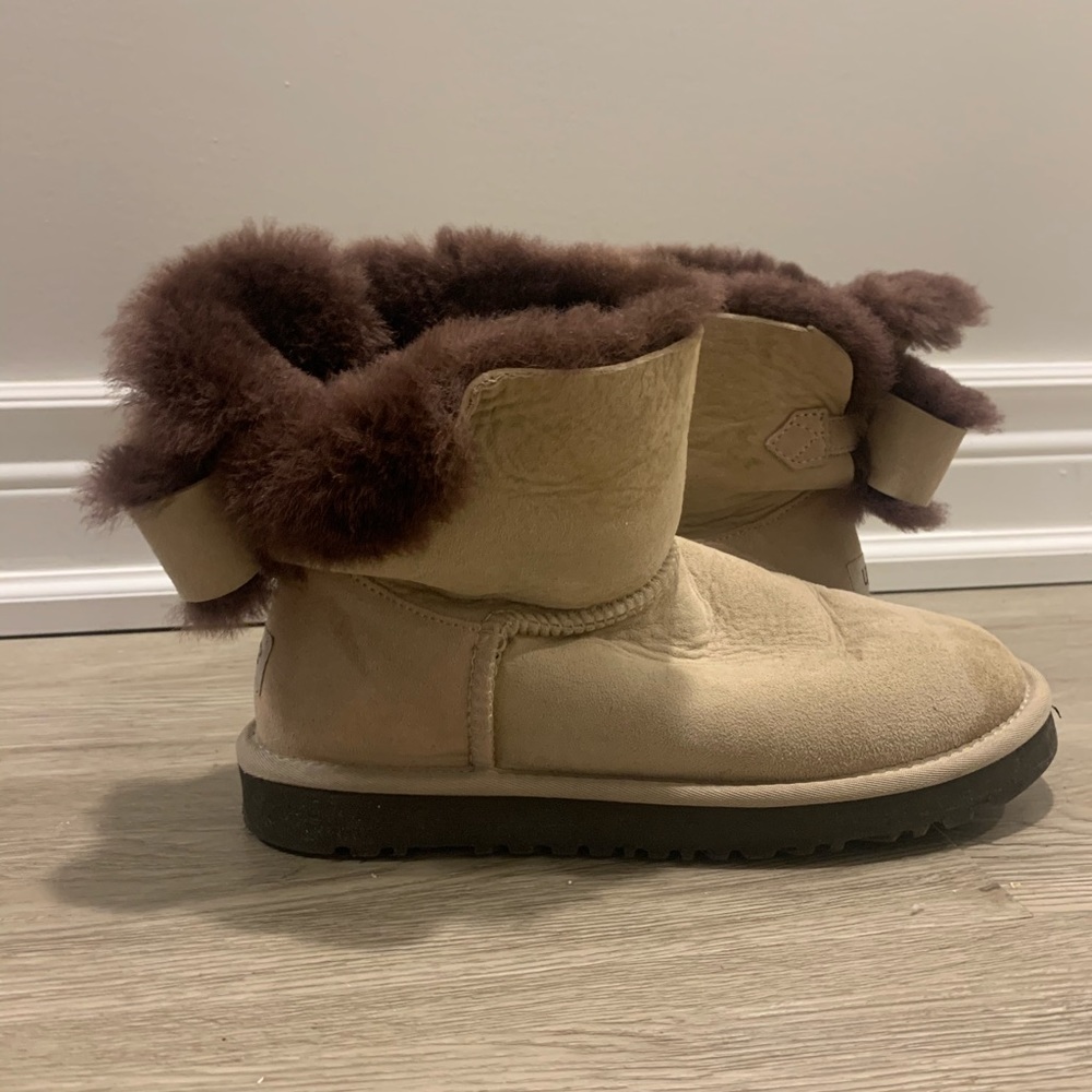 UGG - size 9 - Picture 4 of 4